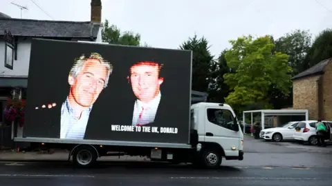 Four Detentions Made Following Trump and Jeffrey Epstein Images Displayed on Windsor Castle